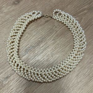 Vintage pearl necklace